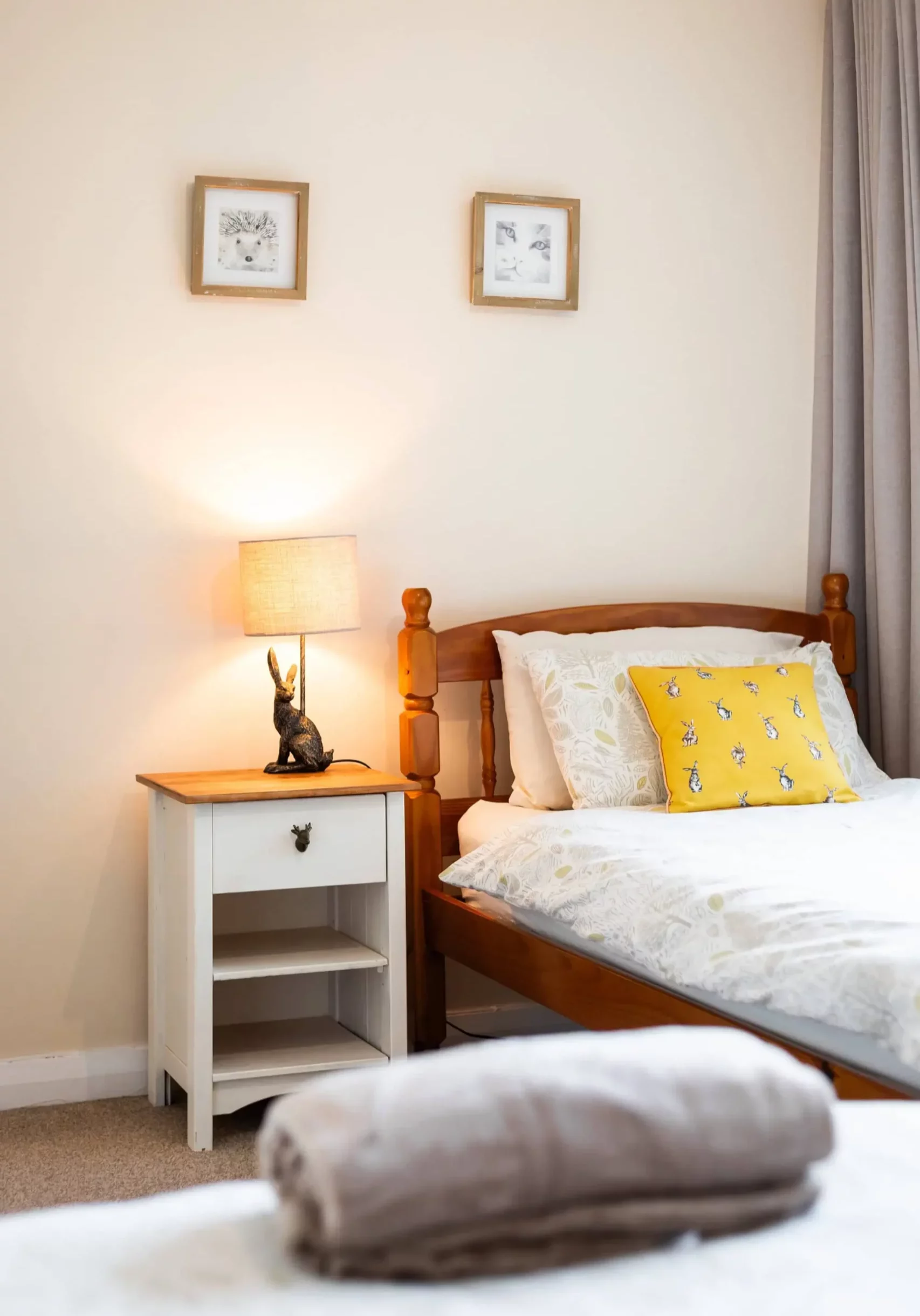 Old-Stone-Cottage-Durham-City-Air-Bnb-Top-Rated-002